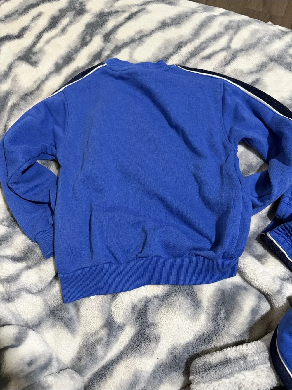 Nike Royal Blue Kids Sweatshirt & Joggers Set with Navy Stripes